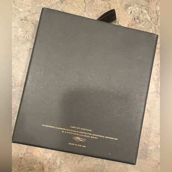 UGG - SHEEPSKIN CARE KIT - BOOT CLEANING & PROTECTION KIT !! NEW IN BOX ! - Picture 7 of 7